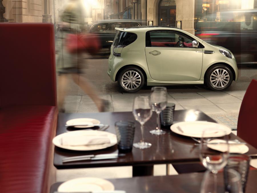  Aston Martin Cygnet 2011 года  (UK) (фото 5 из 19)